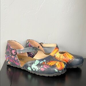 Goby Butterfly Asymmetrical Strap Buckle Shoe, EU39